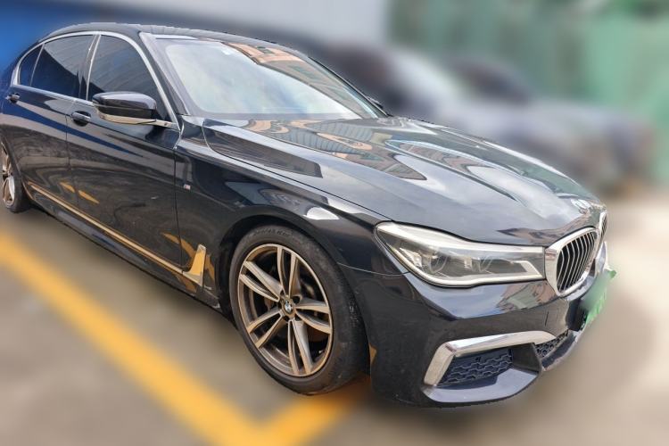 Used BMW 7 Series 2018 730Li Luxury Edition M Sport Package Front Right 45 Deg