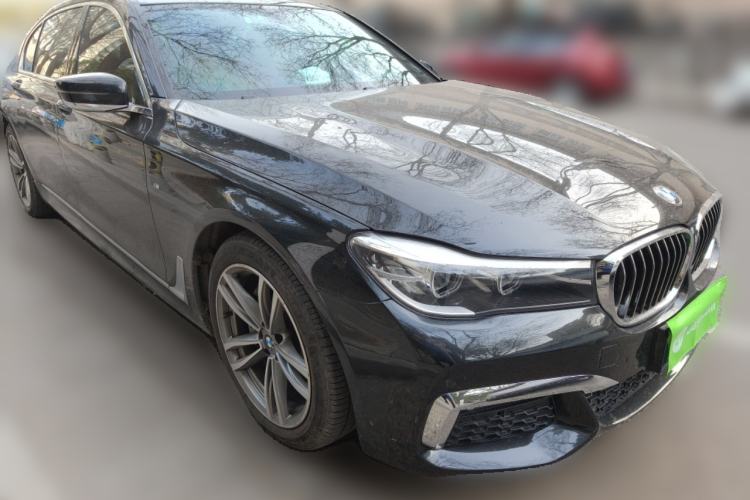 Used BMW 7 Series 2018 730Li Leading Model M Sport Package Front Right 45 Deg