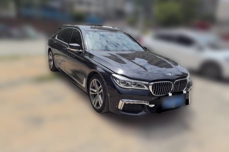 Used BMW 7 Series 2018 730Li Luxury Edition M Sport Package Front Right 45 Deg