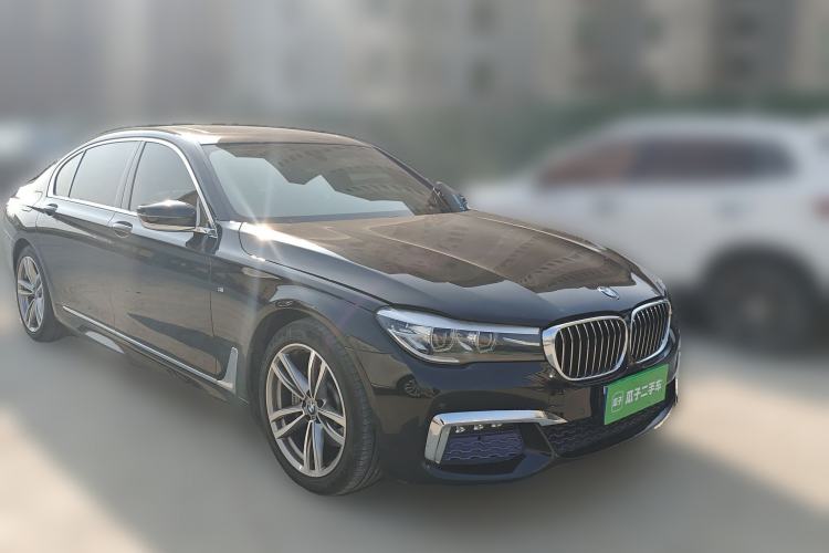 Used BMW 7 Series 2018 730Li Luxury Edition M Sport Package Front Right 45 Deg