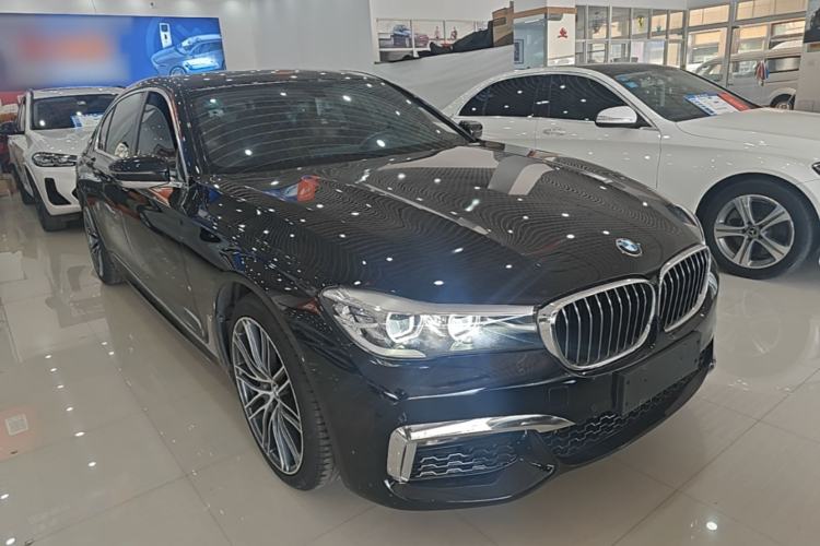 Used BMW 7 Series 2018 730Li Leading Model M Sport Package Front Right 45 Deg