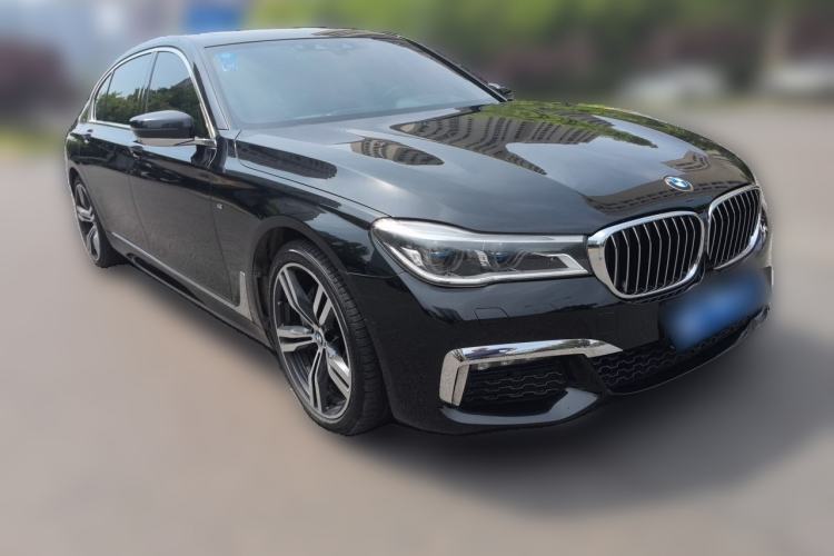 Used BMW 7 Series 2018 740Li xDrive Luxury Edition M Sport Package Front Right 45 Deg