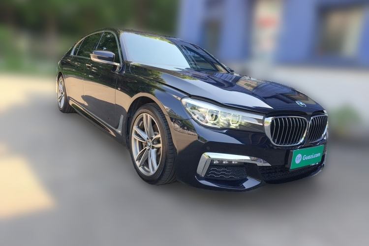 Used BMW 7 Series 2018 730Li Leading Model M Sport Package Front Right 45 Deg