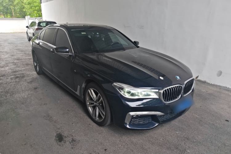 Used BMW 7 Series 2018 730Li Luxury Edition M Sport Package Front Right 45 Deg
