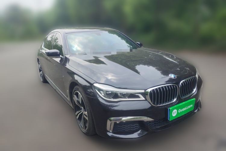 Used BMW 7 Series 2018 740Li M Sport Package Leading Model Front Right 45 Deg