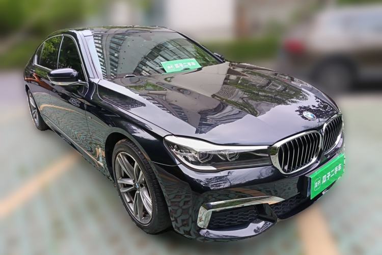 Used BMW 7 Series 2018 730Li Leading Model M Sport Package Front Right 45 Deg