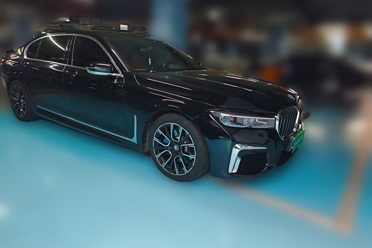 Used BMW 7 Series 2018 730Li Leading Model M Sport Package Front Right 45 Deg