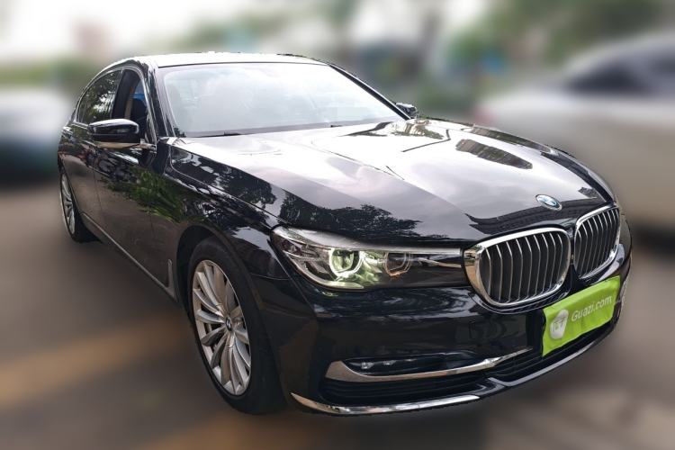 Used BMW 7 Series 2018 730Li Leading Model Excellence Package Front Right 45 Deg