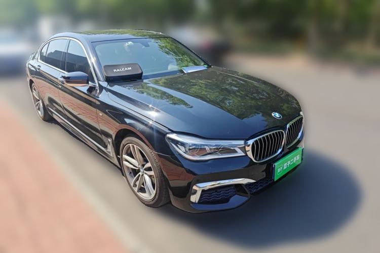 Used BMW 7 Series 2018 730Li Luxury Edition M Sport Package Front Right 45 Deg