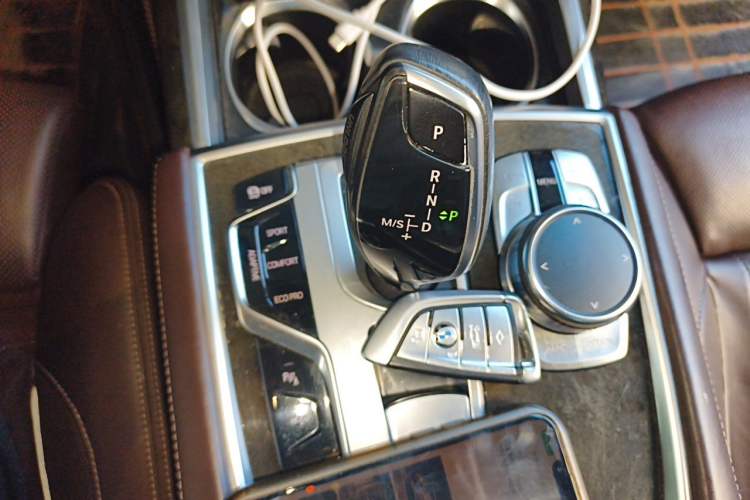 Used BMW 7 Series 2018 740Li Leading Model Excellence Package Gear Lever