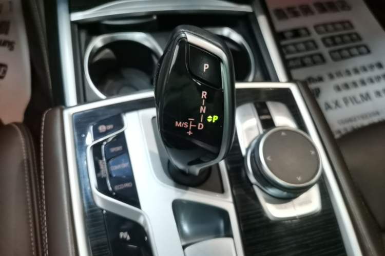 Used BMW 7 Series 2018 740Li M Sport Package Leading Model Gear Lever