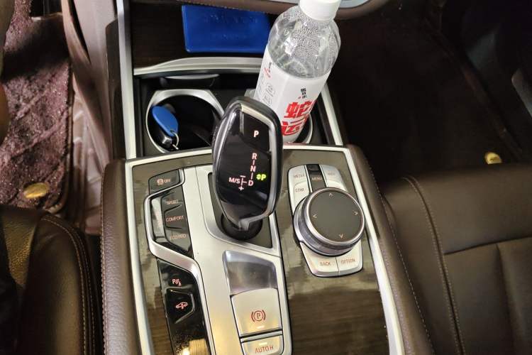 Used BMW 7 Series 2018 730Li Leading Model Excellence Package Gear Lever