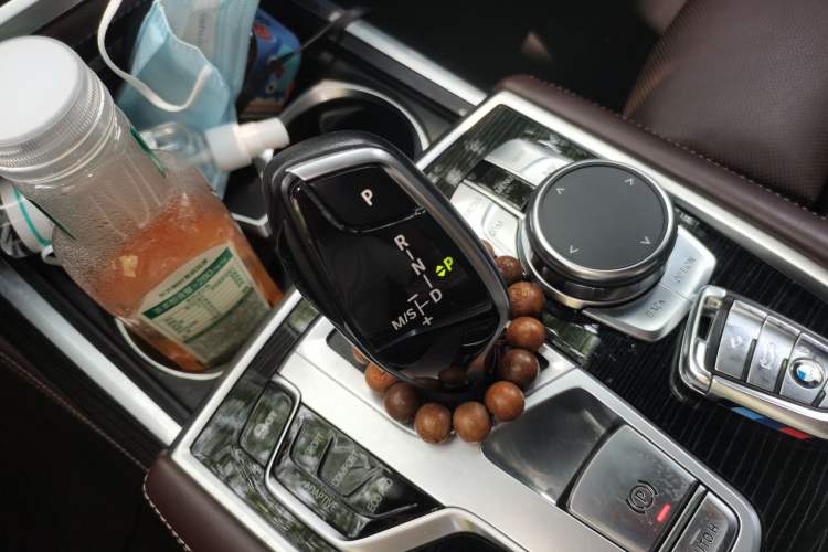 Used BMW 7 Series 2018 730Li Luxury Edition M Sport Package Gear Lever