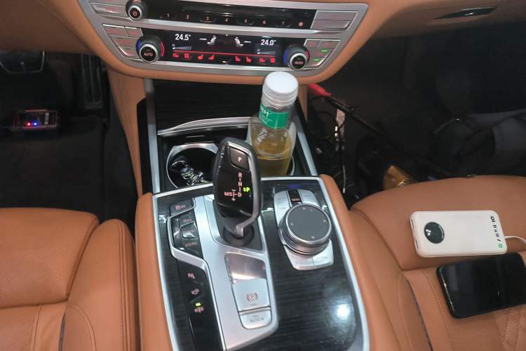 Used BMW 7 Series 2018 730Li Luxury Edition M Sport Package Gear Lever