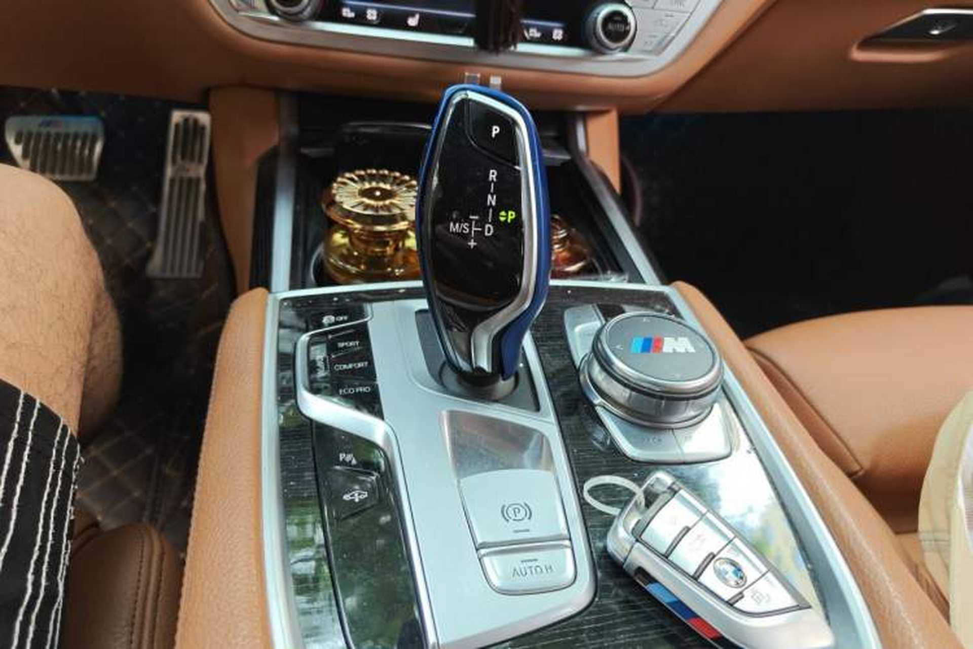 Used BMW 7 Series 2018 730Li Leading Model M Sport Package Gear Lever
