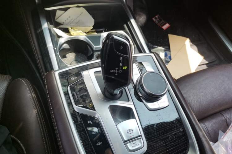 Used BMW 7 Series 2018 740Li M Sport Package Leading Model Gear Lever