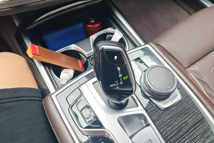 Used BMW 7 Series 2018 740Li M Sport Package Leading Model Gear Lever