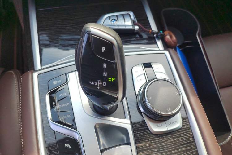 Used BMW 7 Series 2018 740Li M Sport Package Leading Model Gear Lever