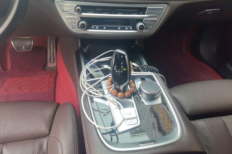 Used BMW 7 Series 2018 730Li Leading Model M Sport Package Gear Lever