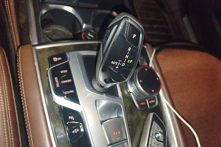 Used BMW 7 Series 2018 740Li Leading Model Excellence Package Gear Lever