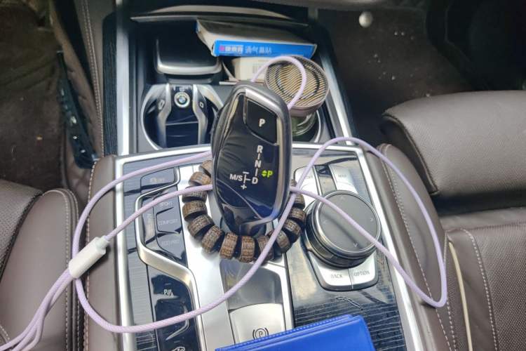 Used BMW 7 Series 2018 730Li Luxury Edition M Sport Package Gear Lever
