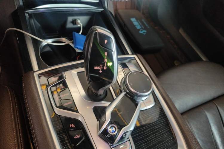 Used BMW 7 Series 2018 730Li Leading Model M Sport Package Gear Lever