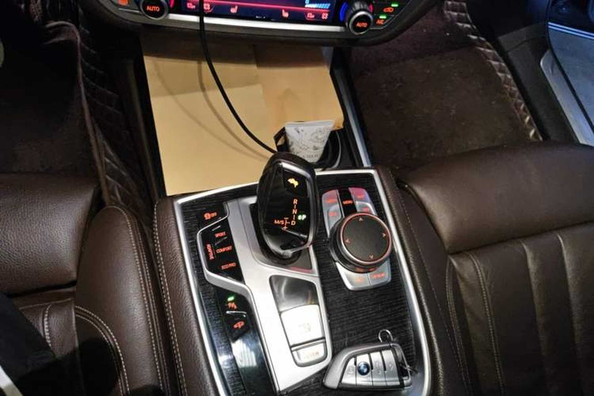 Used BMW 7 Series 2018 730Li Leading Model M Sport Package Gear Lever