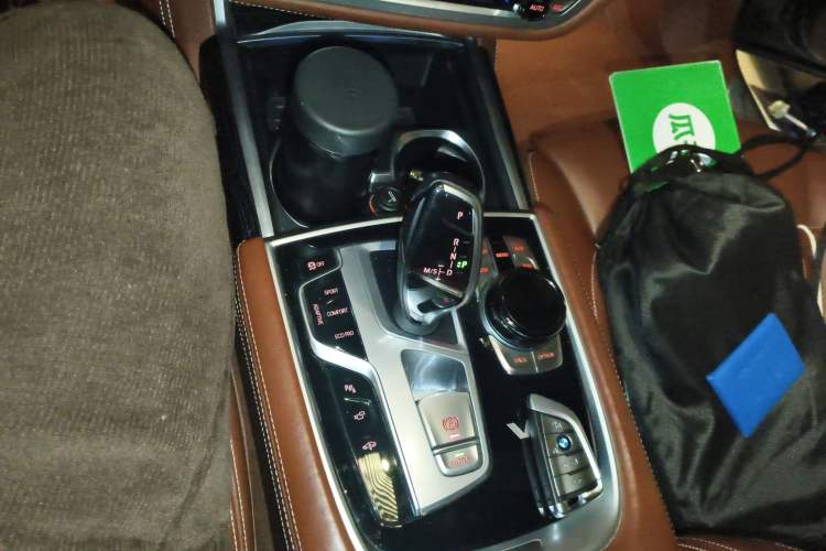 Used BMW 7 Series 2018 M760Li xDrive Gear Lever