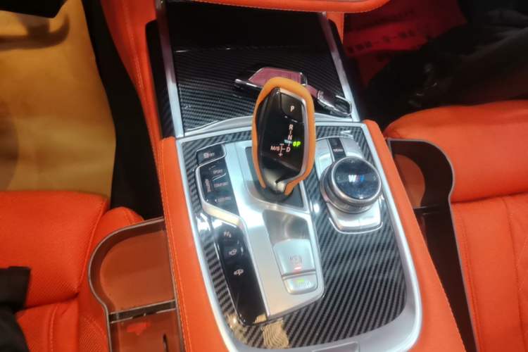 Used BMW 7 Series 2018 730Li Luxury Edition M Sport Package Gear Lever