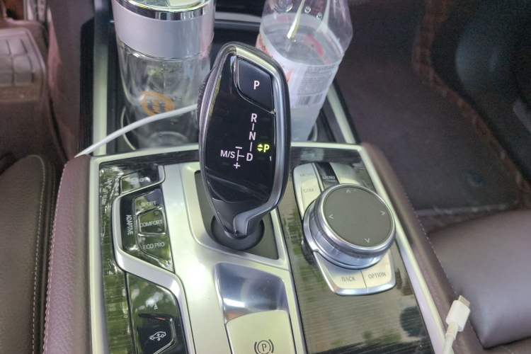 Used BMW 7 Series 2018 730Li Leading Model M Sport Package Gear Lever