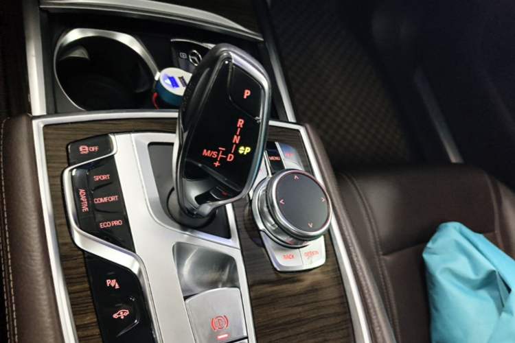 Used BMW 7 Series 2018 730Li Leading Model Excellence Package Gear Lever