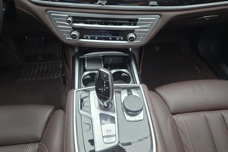 Used BMW 7 Series 2018 730Li Leading Model M Sport Package Gear Lever
