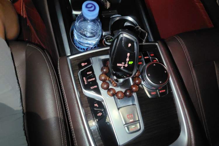 Used BMW 7 Series 2018 730Li Leading Model Excellence Package Gear Lever