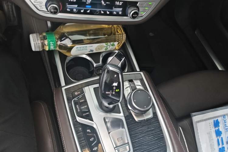 Used BMW 7 Series 2018 730Li Luxury Edition M Sport Package Gear Lever