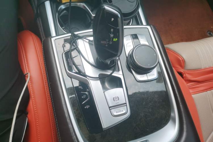 Used BMW 7 Series 2018 730Li Luxury Model Excellence Package Gear Lever