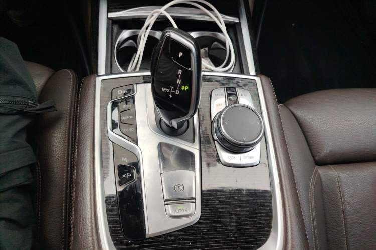 Used BMW 7 Series 2018 730Li Leading Model M Sport Package Gear Lever