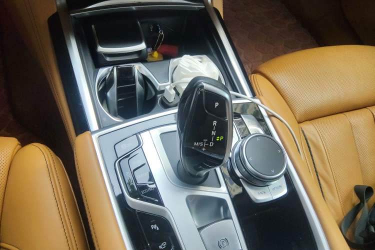 Used BMW 7 Series 2018 740Li M Sport Package Leading Model Gear Lever