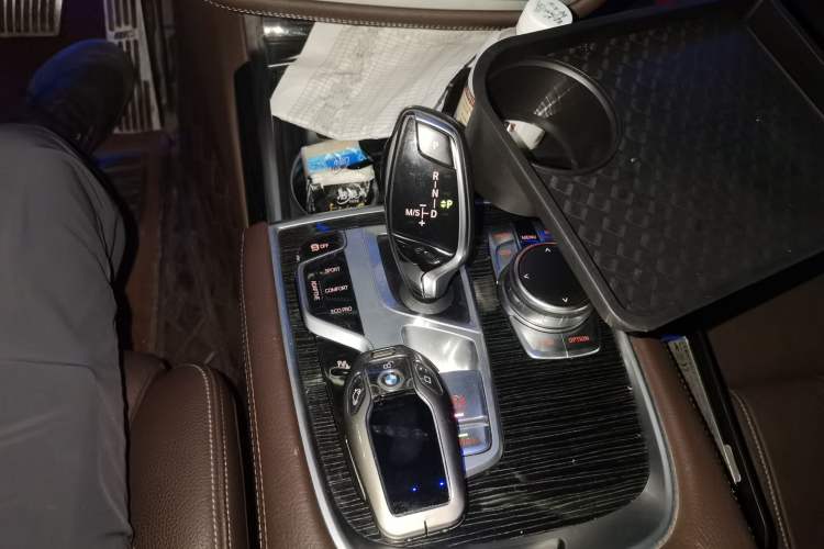 Used BMW 7 Series 2018 730Li Leading Model M Sport Package Gear Lever