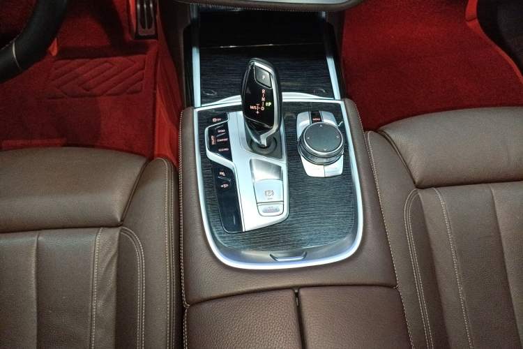Used BMW 7 Series 2018 730Li Leading Model M Sport Package Gear Lever