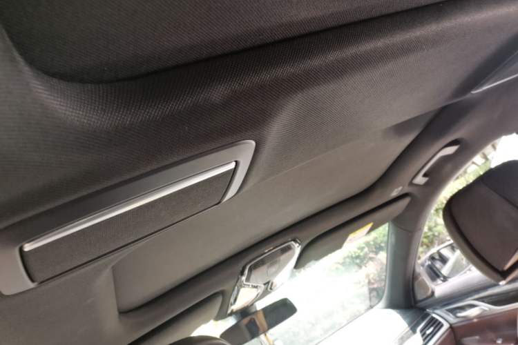 Used BMW 7 Series 2018 740Li M Sport Package Leading Model Headliner