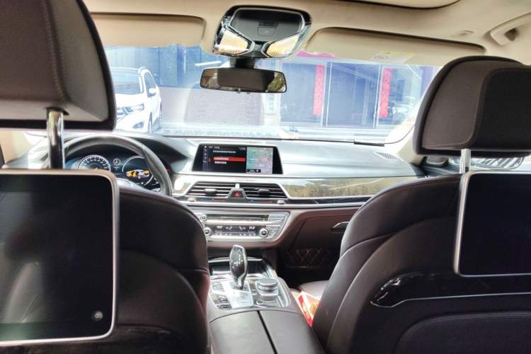 Used BMW 7 Series 2018 730Li Luxury Model Excellence Package Headliner