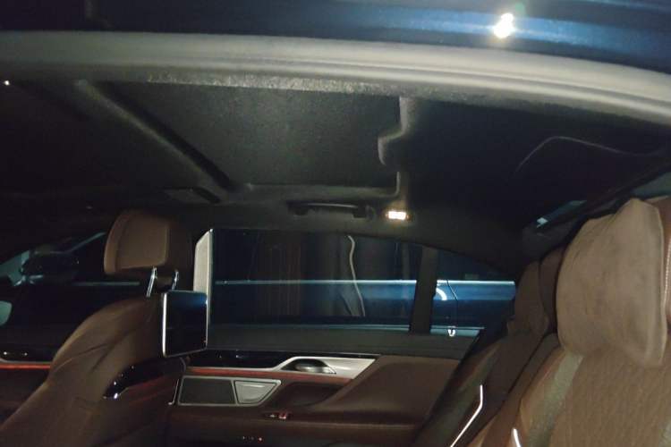 Used BMW 7 Series 2018 740Li M Sport Package Leading Model Headliner
