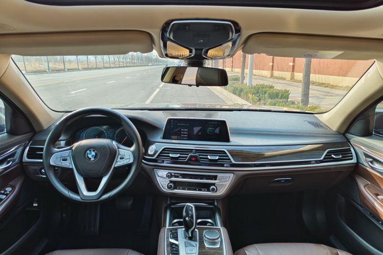 Used BMW 7 Series 2018 730Li Leading Model Excellence Package Interior 1