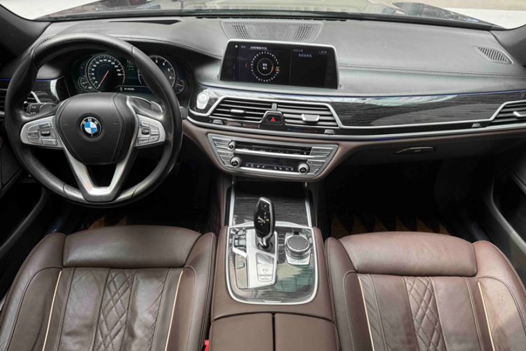 Used BMW 7 Series 2018 740Li M Sport Package Leading Model Interior 1