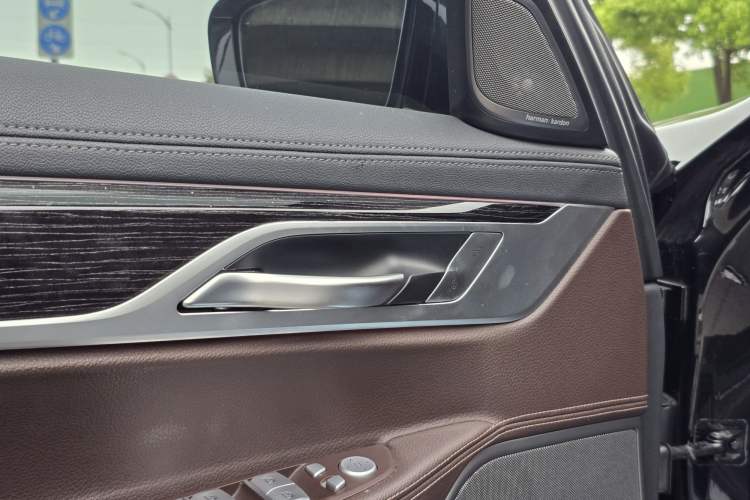 Used BMW 7 Series 2018 730Li Leading Model M Sport Package Interior 2