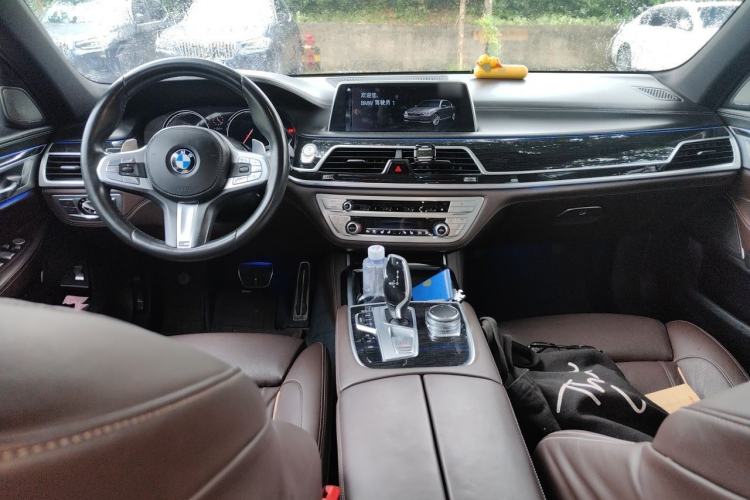 Used BMW 7 Series 2018 730Li Luxury Edition M Sport Package Interior 2