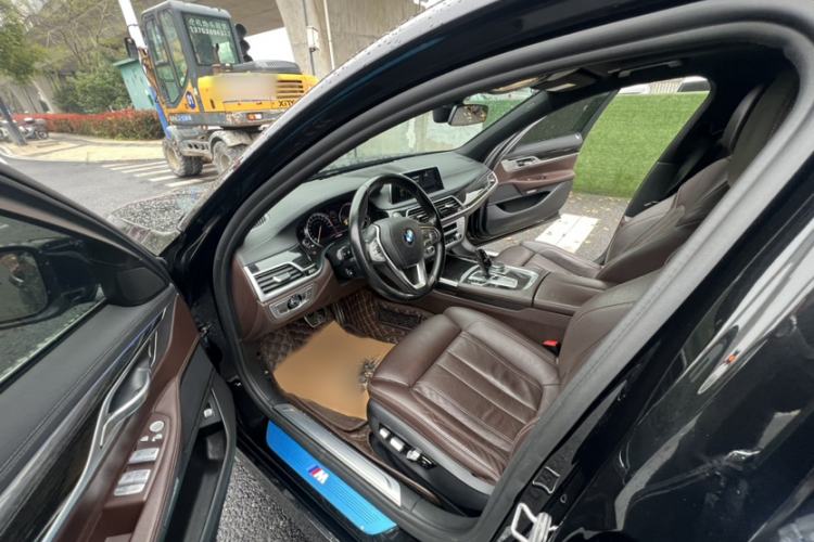Used BMW 7 Series 2018 730Li Leading Model M Sport Package Interior 2