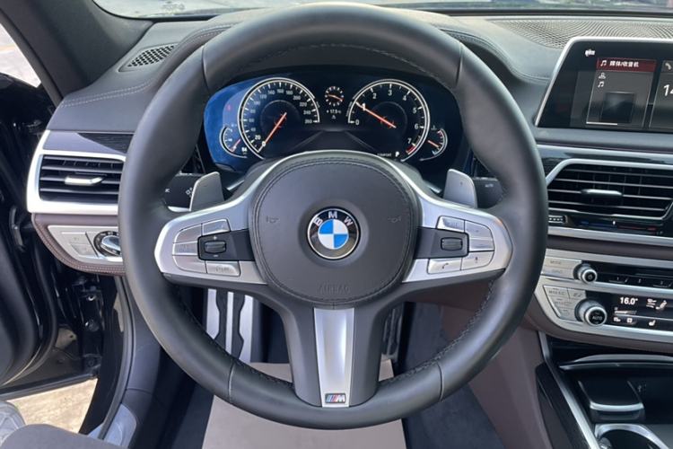 Used BMW 7 Series 2018 730Li Leading Model M Sport Package Interior 3