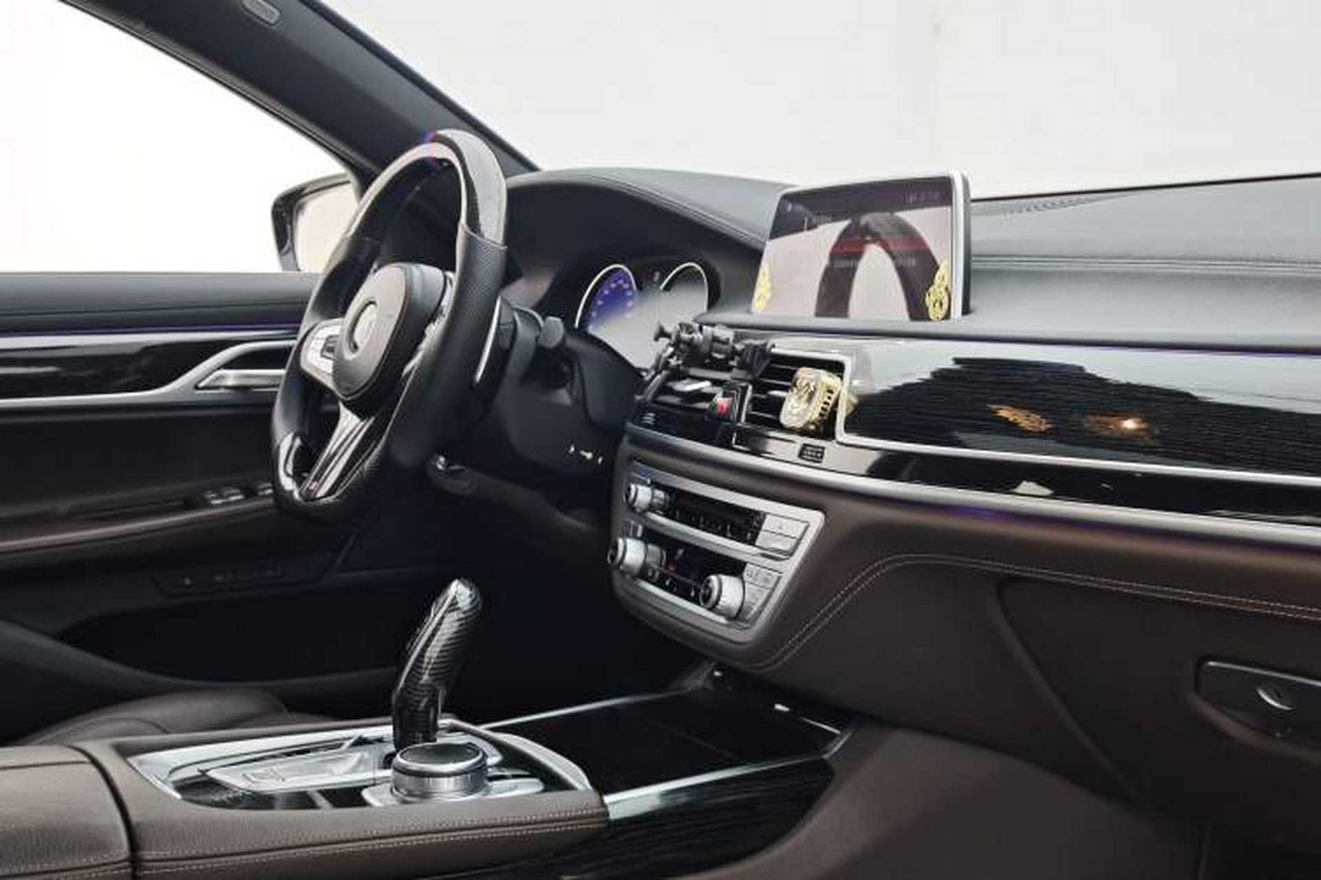 Used BMW 7 Series 2018 730Li Leading Model M Sport Package Interior 3