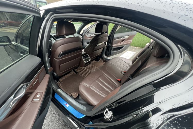 Used BMW 7 Series 2018 730Li Leading Model M Sport Package Interior 3